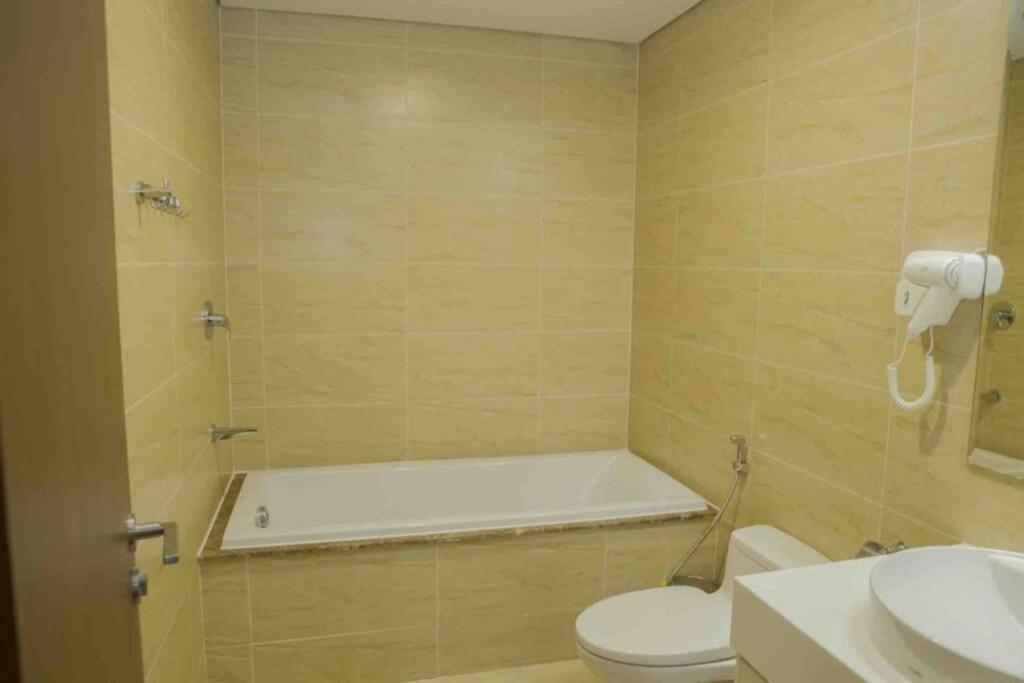 Bom Homes- The Sapphire Ha Long Residence Apartment ภายนอก รูปภาพ